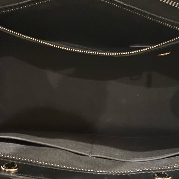 Louis Vuitton LV BREA GM EPI LEATHER HANDBAG - Picture 10 of 11